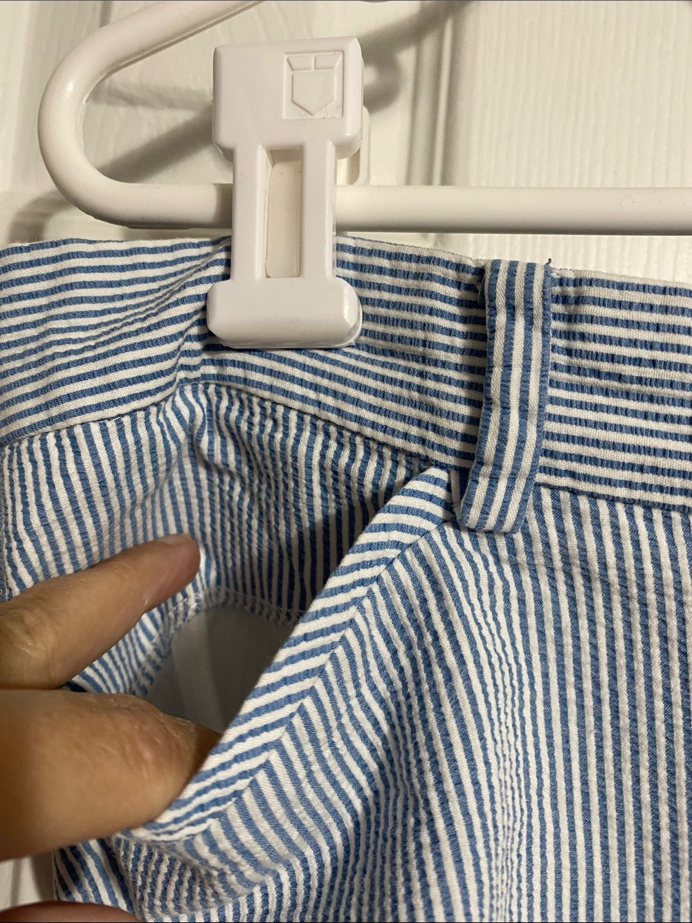 Talbots classic walking Bermuda blue & white seersucker shorts size 14P - Picture 6 of 11